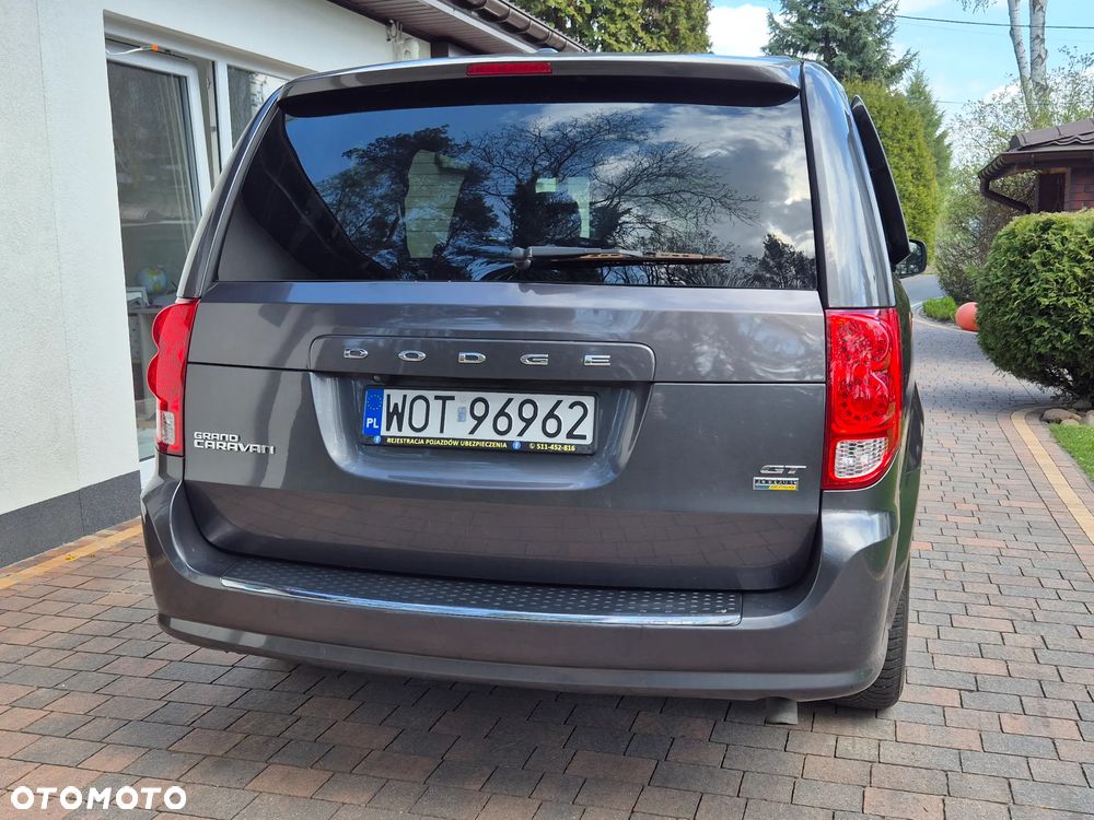 Dodge Grand Caravan - 27