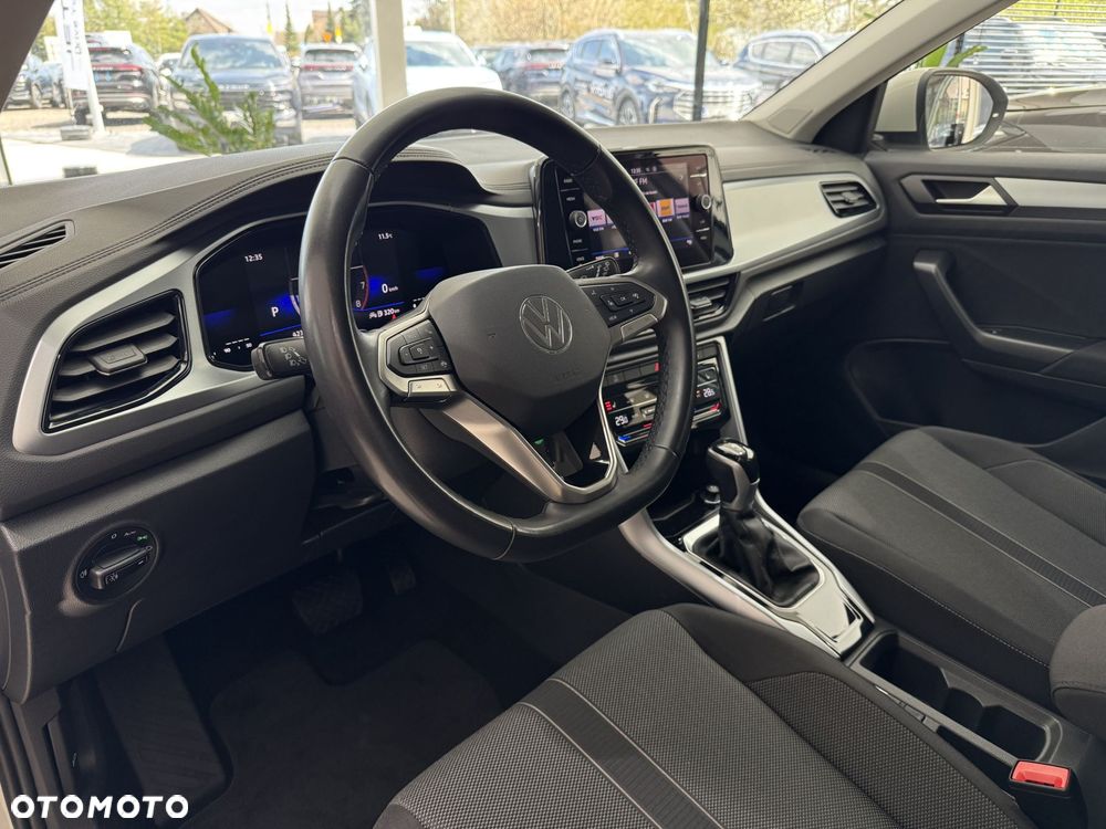 Volkswagen T-Roc - 8