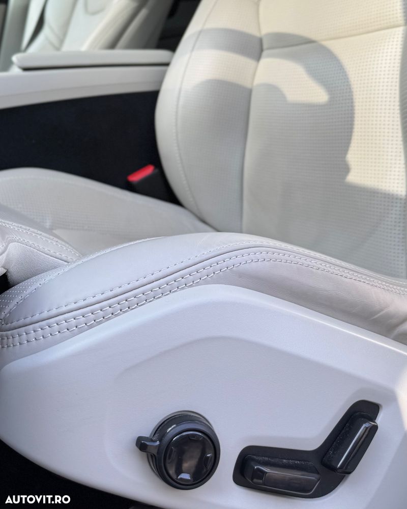 Volvo XC 60 - 14