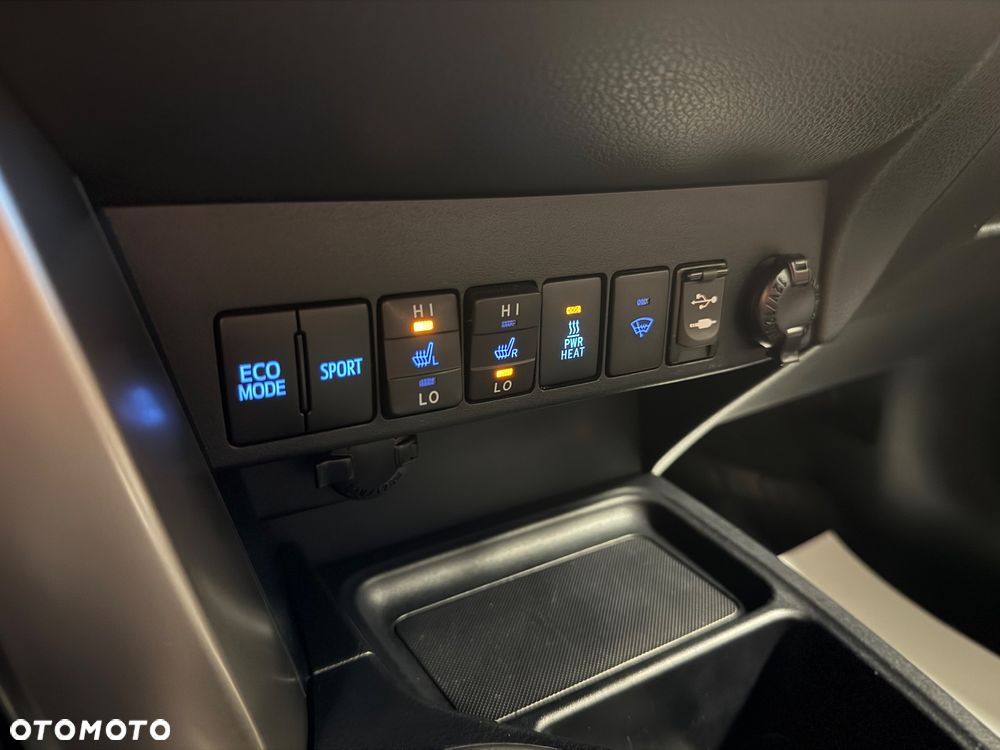 Toyota RAV4 - 23