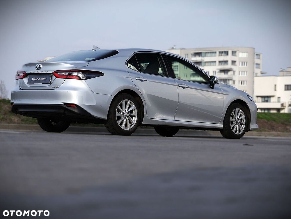 Toyota Camry 2.5 Hybrid Comfort CVT - 26