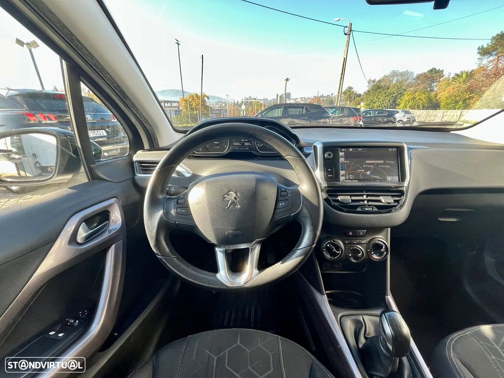 Peugeot 2008 1.6 BlueHDi Style - 17