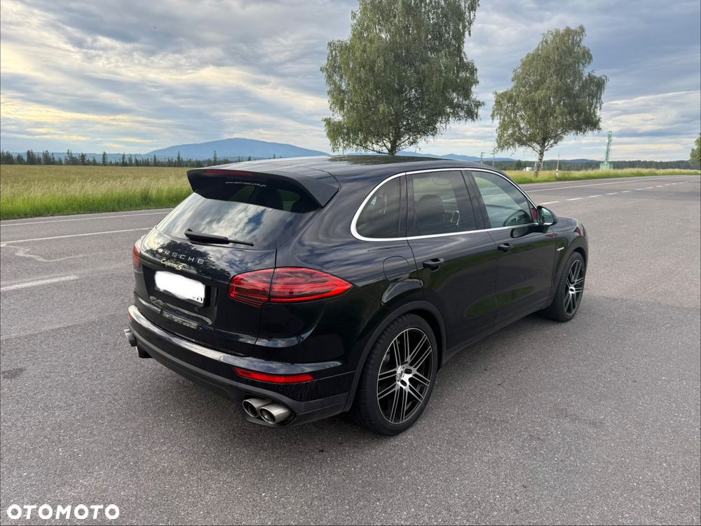 Porsche Cayenne - 5