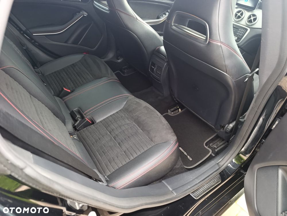 Mercedes-Benz CLA 200 d 7G-DCT Peak Edition - 38