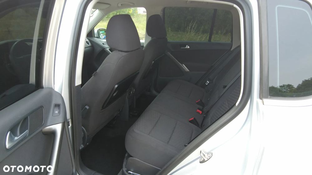 Volkswagen Tiguan - 12