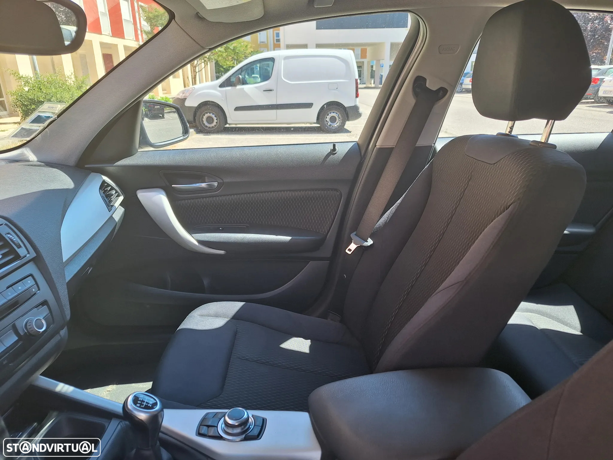 BMW 118 d - 8