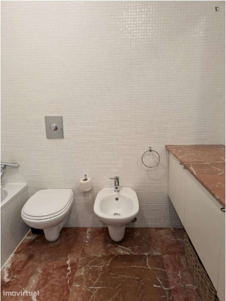 Apartamento com 2 quartos - localizado em Lordelo do Ouro Porto - Grande imagem: 5/7