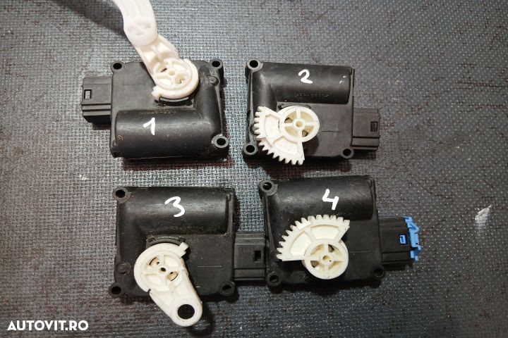 Motoras clapeta aeroterma 0132801369 4F0820511B 0132801369 4F0820511B - 1