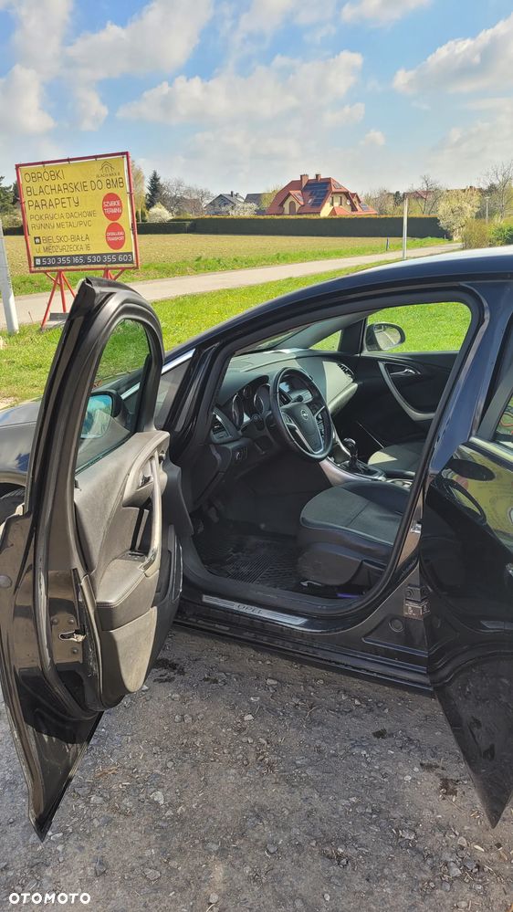 Opel Astra 1.7 CDTI DPF - 8