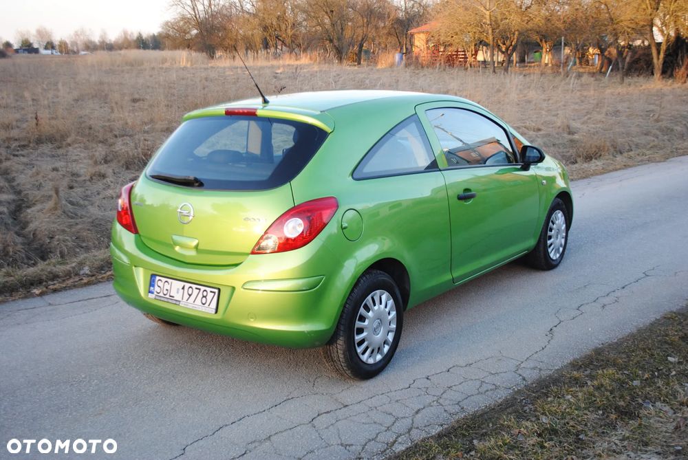 Opel Corsa 1.2 16V Color Edition - 4