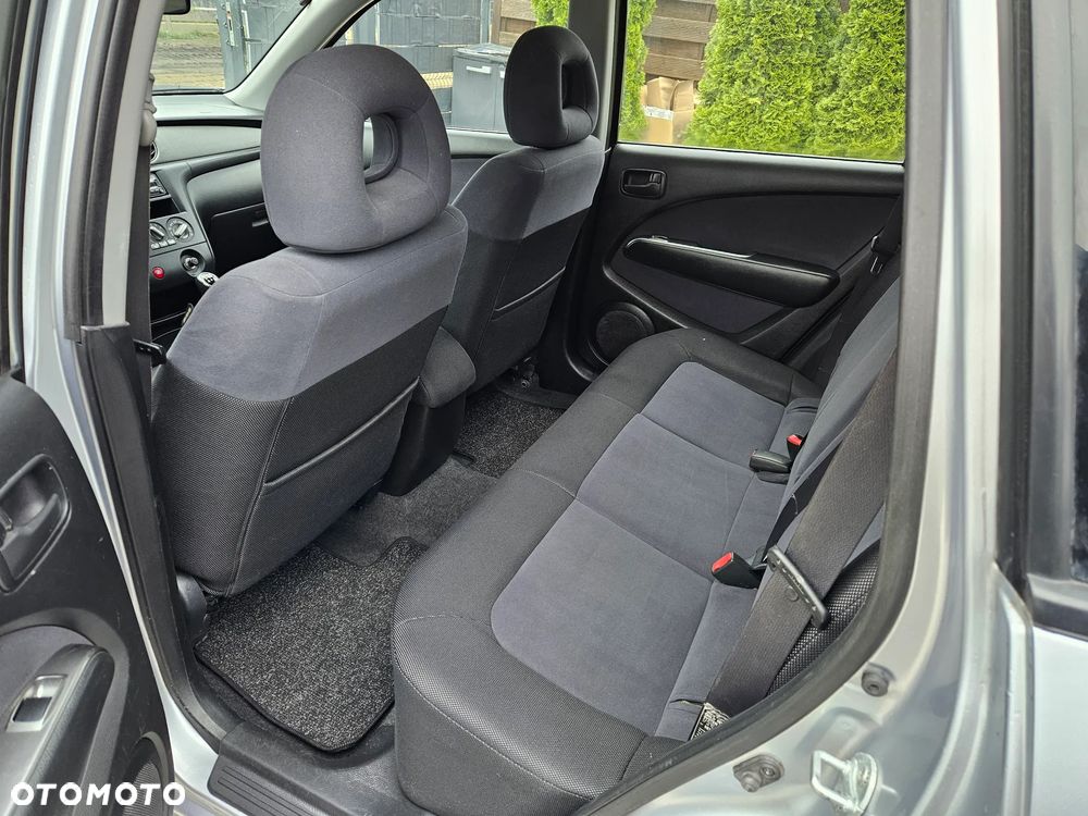 Mitsubishi Outlander 2.0 4WD Intense - 10