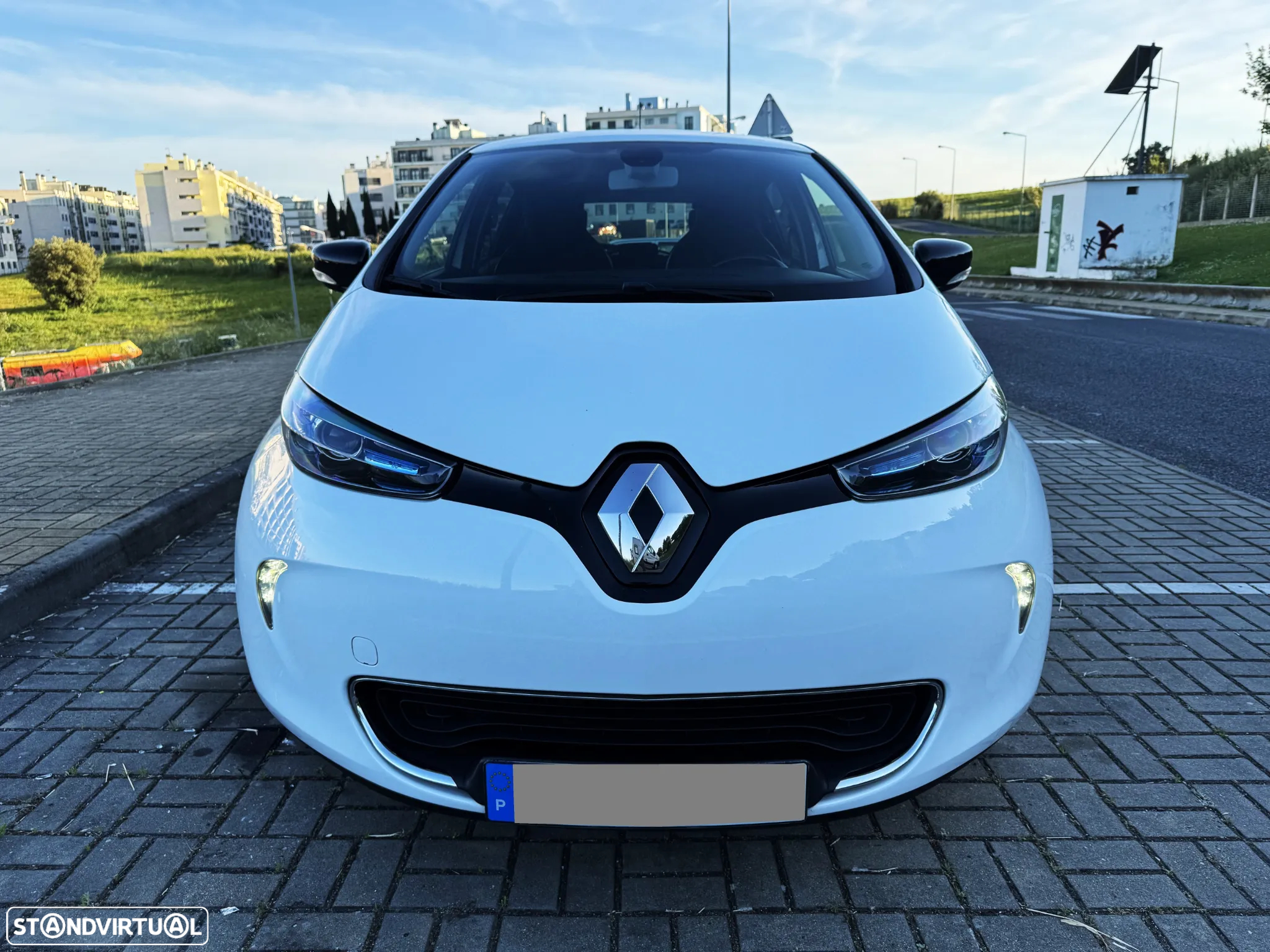 Renault Zoe (c/ Bateria) 41 kwh Intens - 8