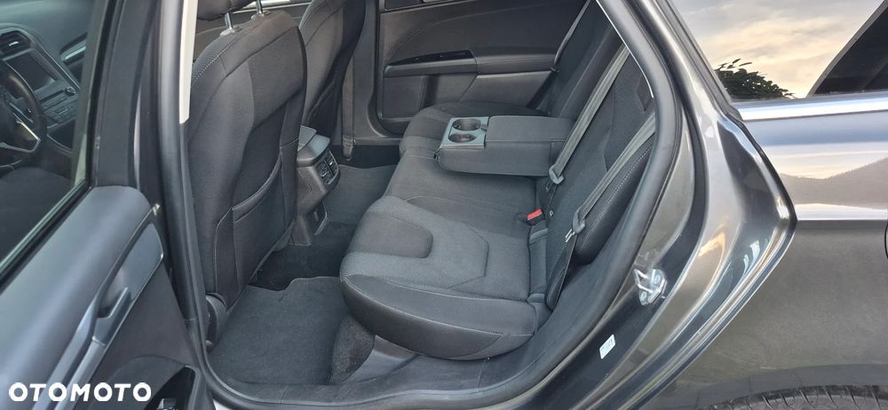 Ford Mondeo - 16