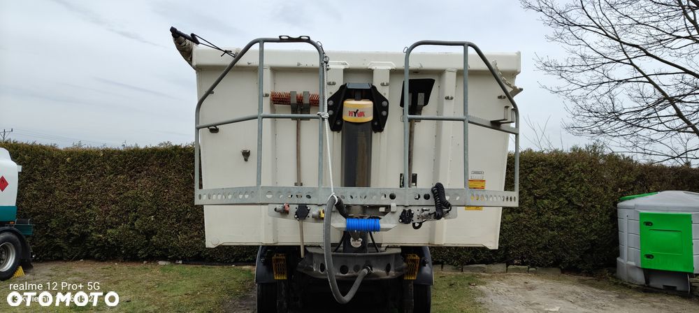 Fliegl Naczepa Fliegl 27 m. Waga 4580 - 9