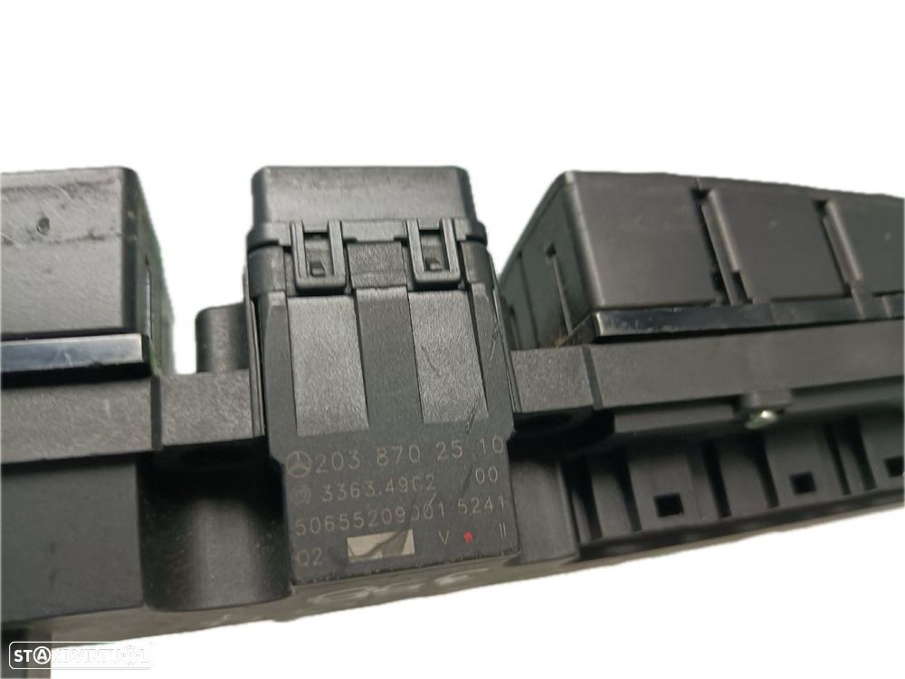 Botão De 4 Piscas Mercedes-Benz C-Class (W203) - 4