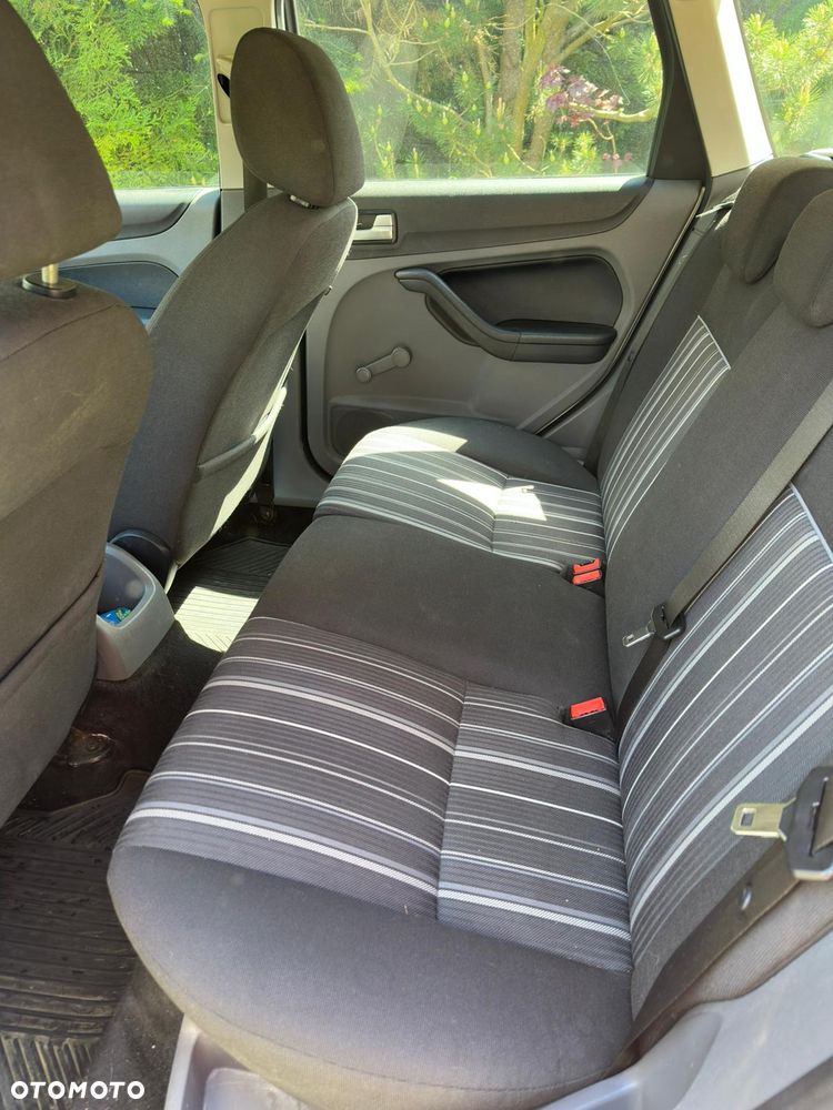 Ford Focus 1.8 TDCi Trend - 10
