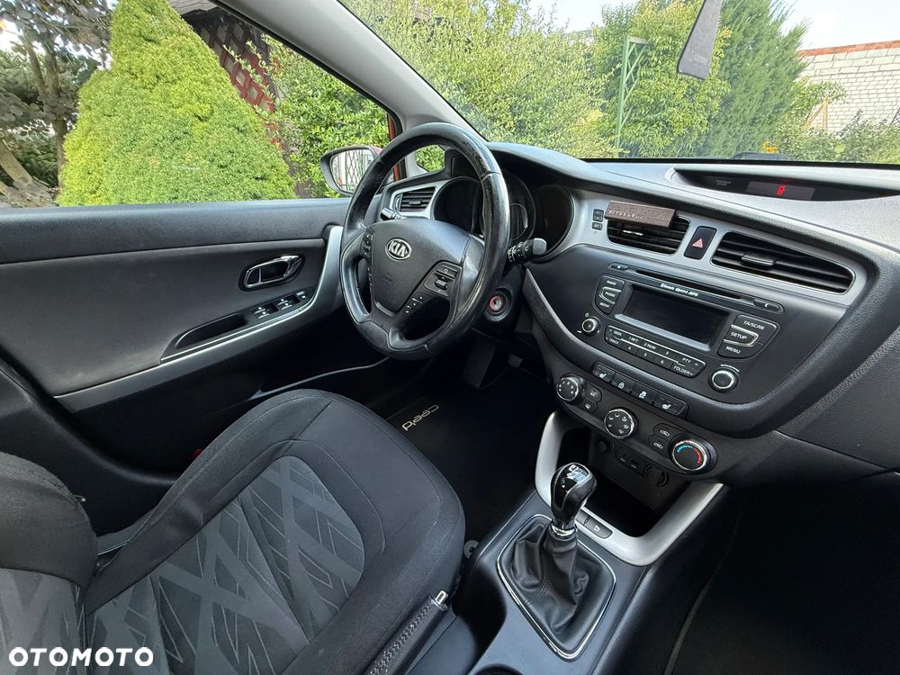 Kia Ceed 1.6 GDI L - 16