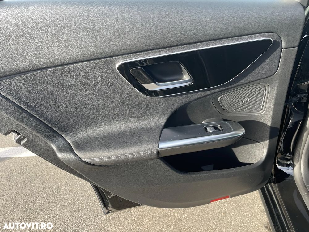 Mercedes-Benz C - 24