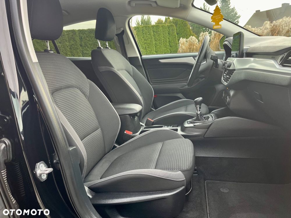 Ford Focus 1.0 EcoBoost STart-Stopp-System TITANIUM X - 20