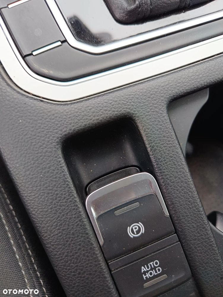 Volkswagen Passat 2.0 TDI BMT SCR 4Mot Comfortline DSG7 - 31