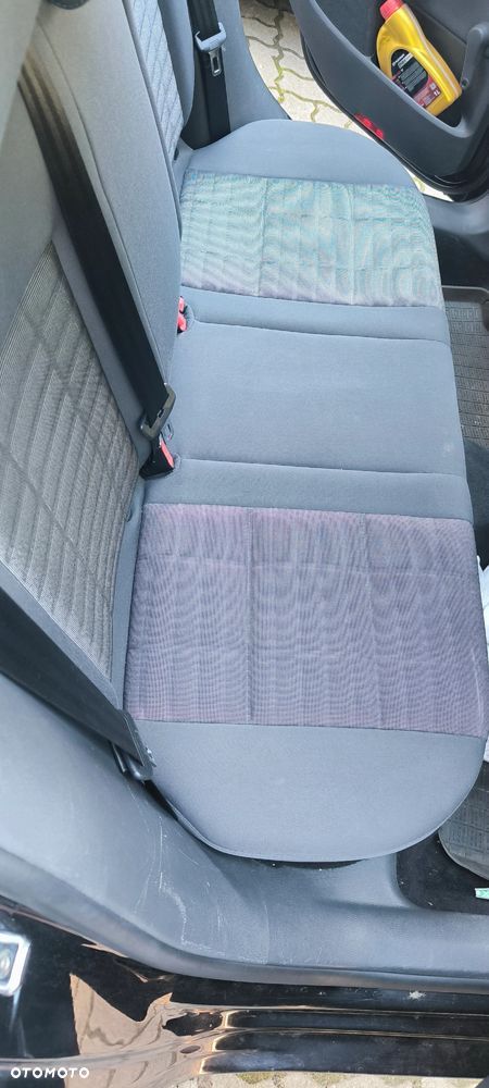 Volkswagen Golf V 1.6 FSI Trendline - 6