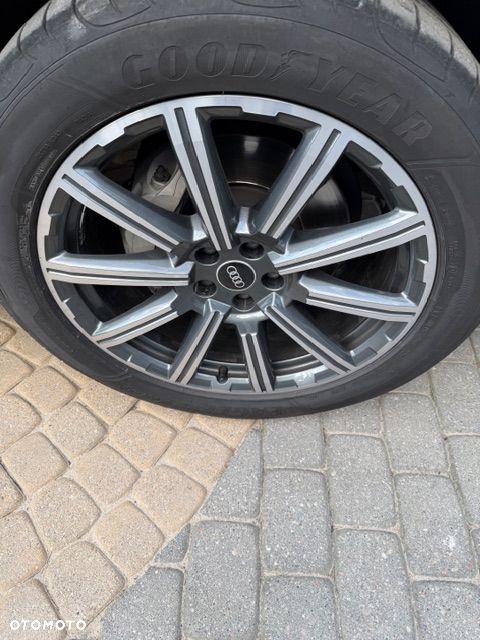 Audi Q7 - 12