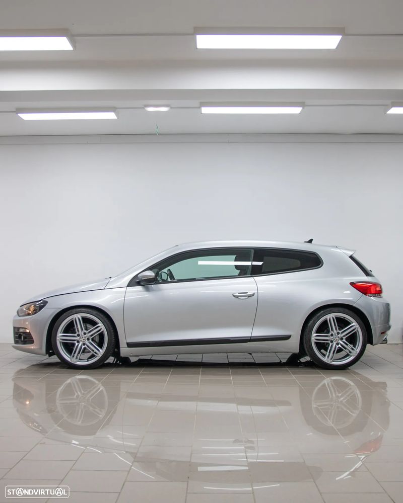 VW Scirocco 2.0 TSI DSG - 2