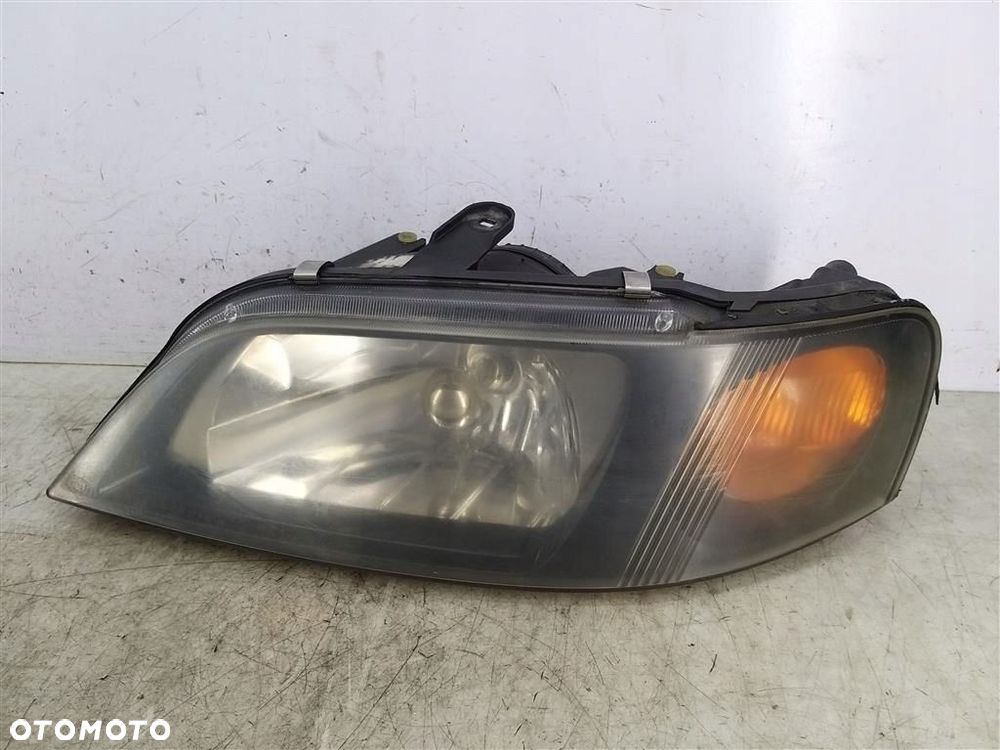 Reflektor lampa przód lewa Mitsubishi Space Star  LIFT 2002–2005 HELLA - 1