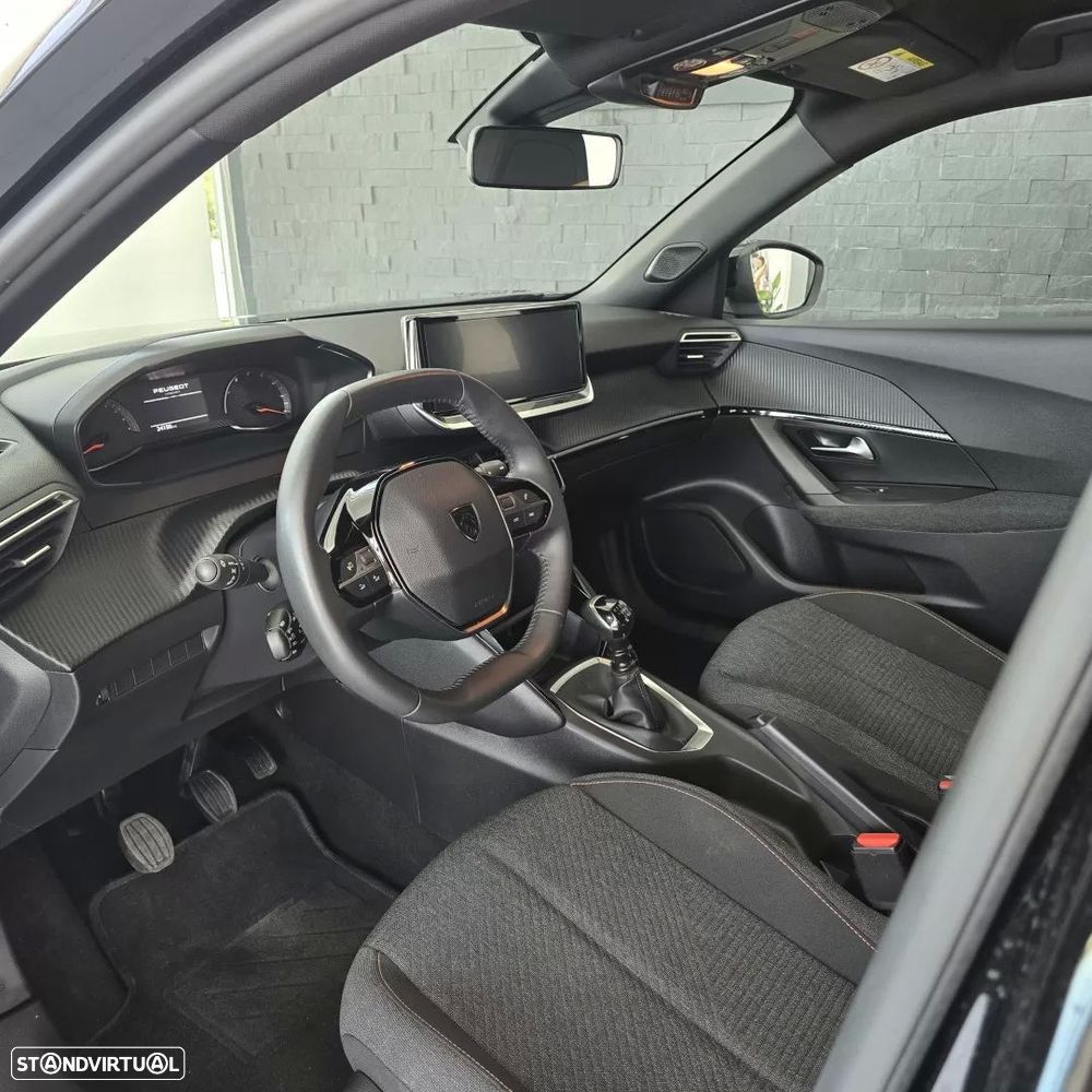 Peugeot 2008 1.2 PureTech Style - 20