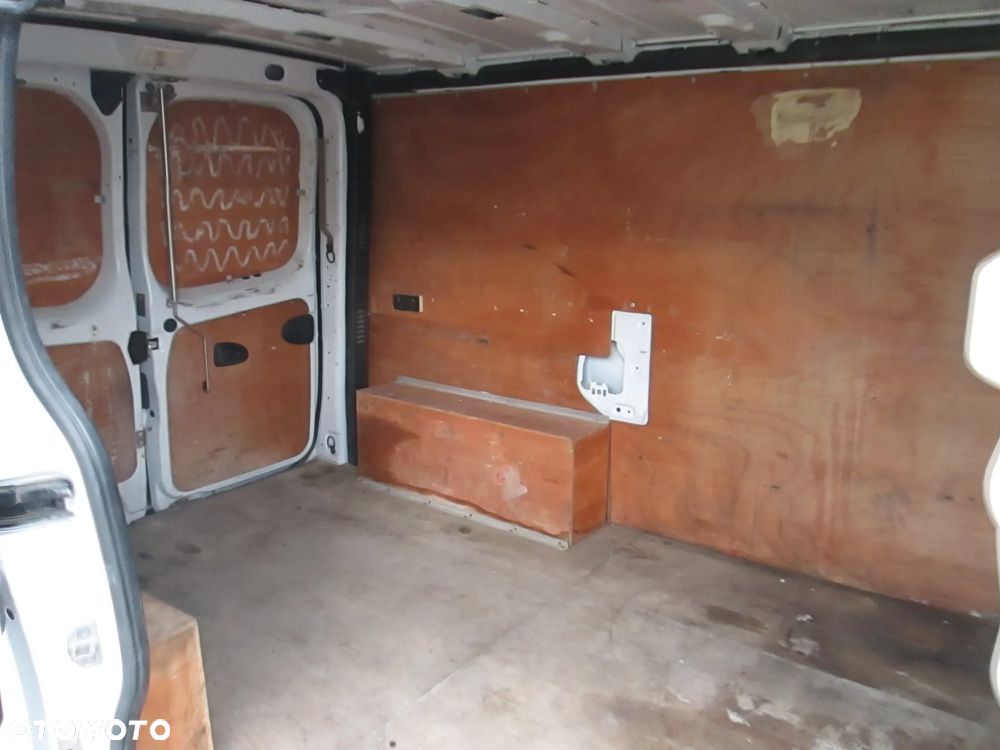 Renault Trafic Opel Vivaro Nissan NV300 - 9