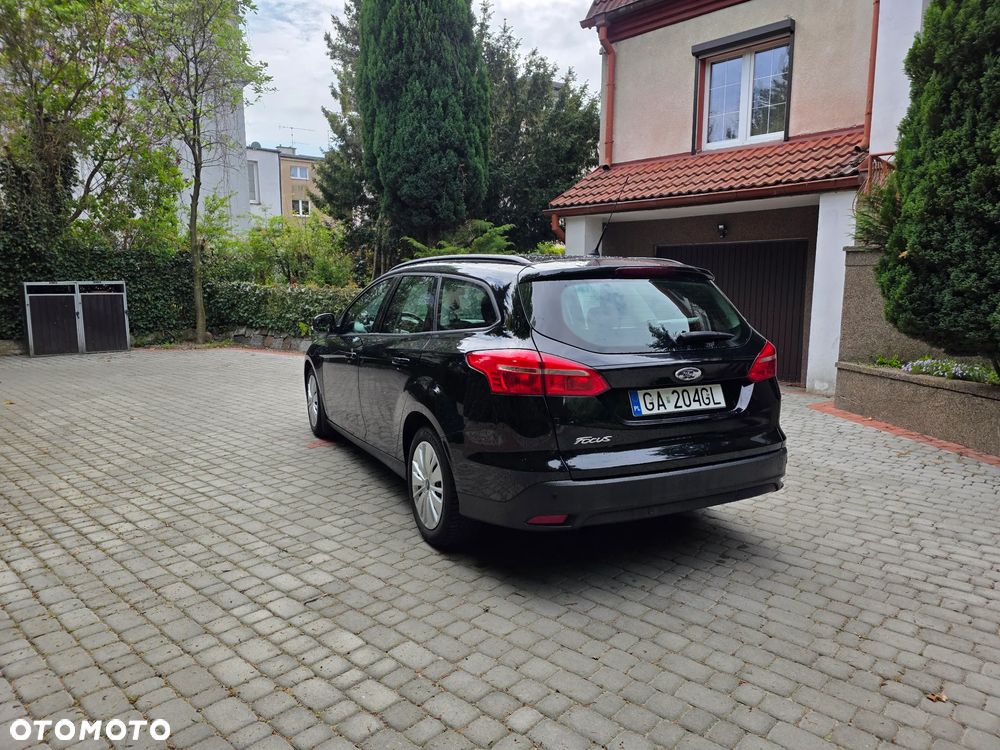 Ford Focus 1.5 TDCi SYNC Edition - 14