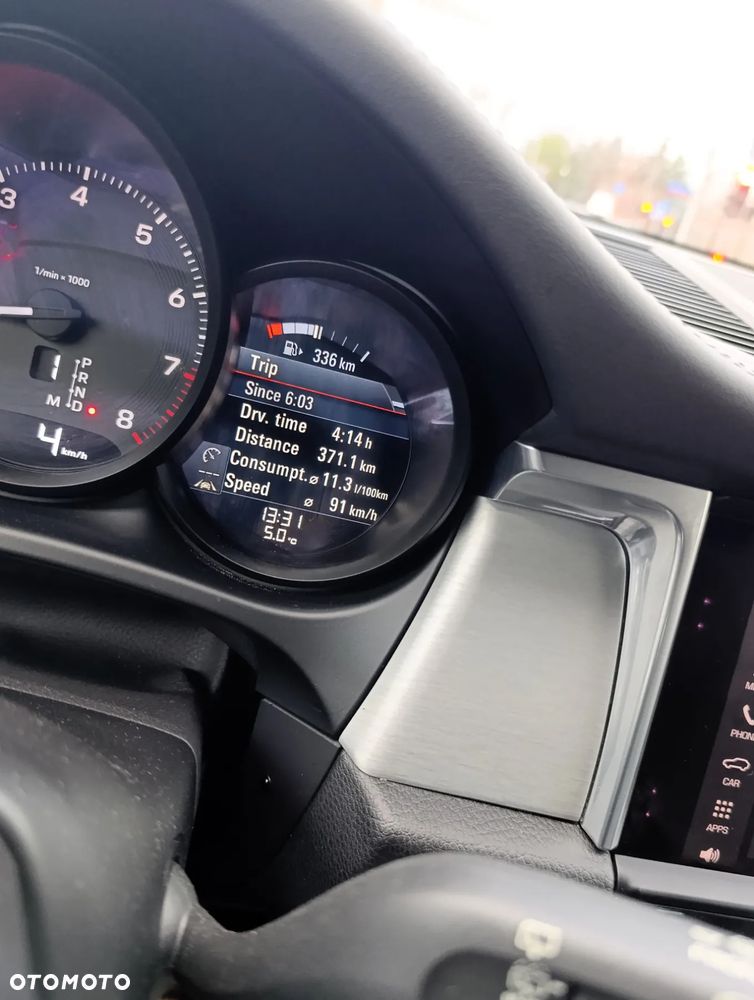 Porsche Macan Standard - 16