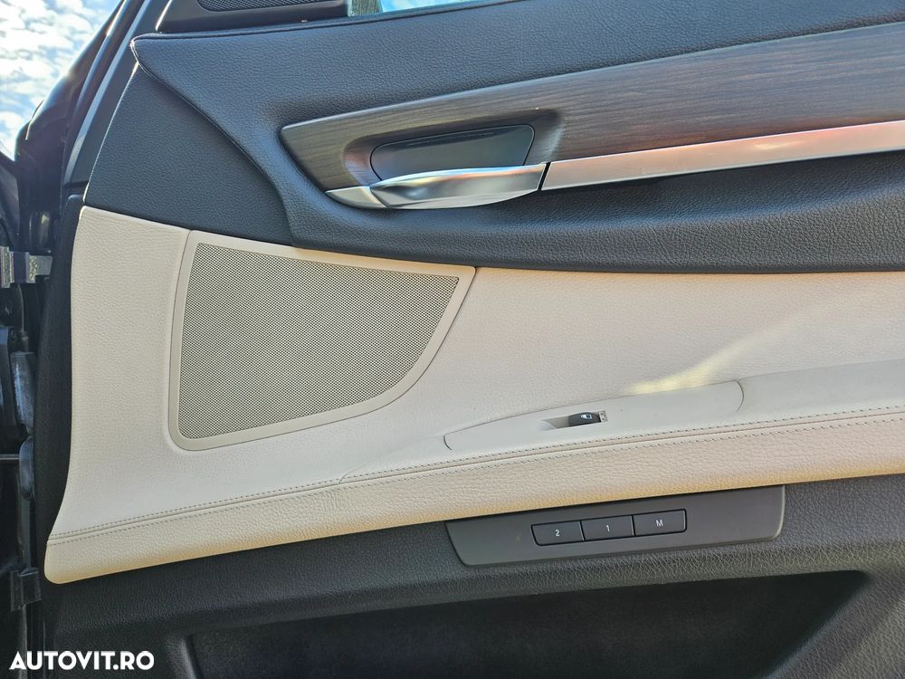 BMW Seria 7 740d xDrive Aut. - 31