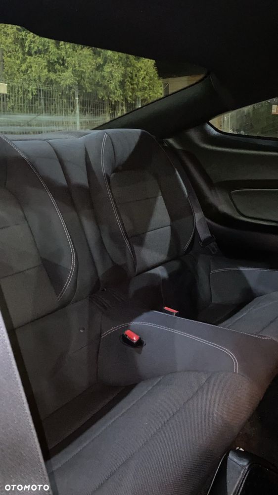 Ford Mustang 3.7 V6 - 9