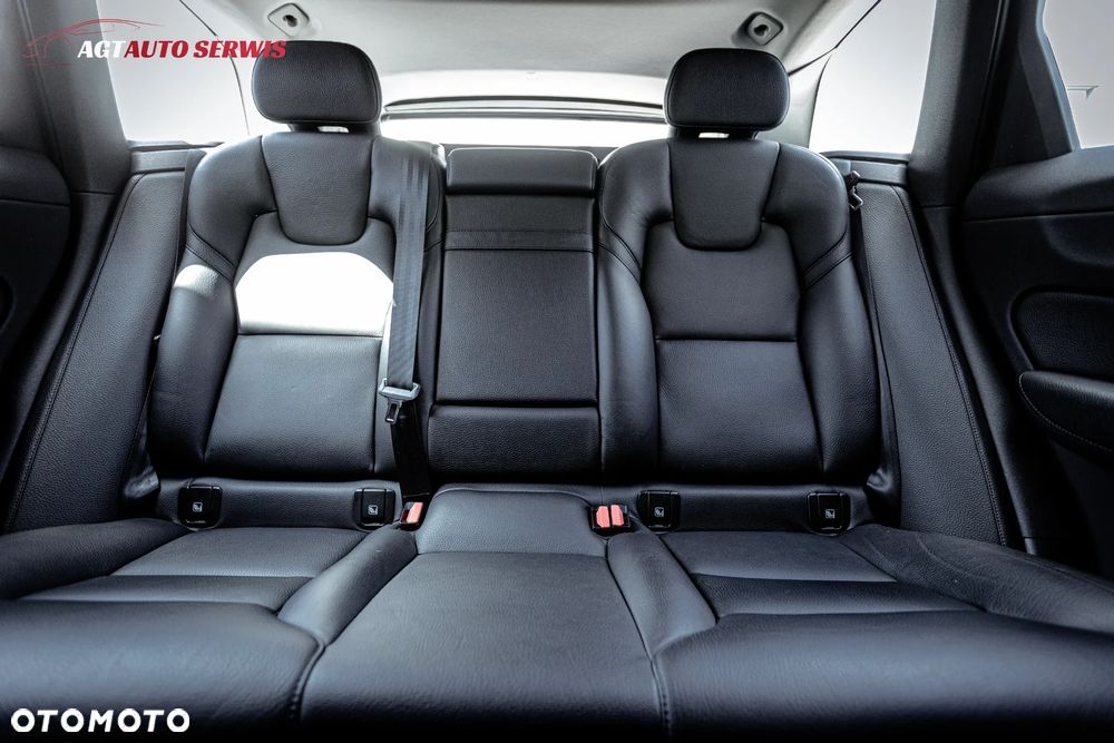 Volvo XC 60 B4 B Inscription - 36