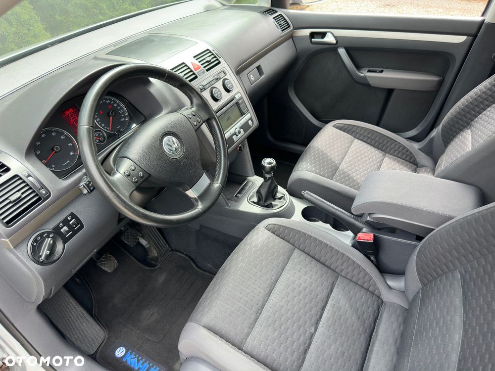 Volkswagen Touran 1.6 Trendline - 11