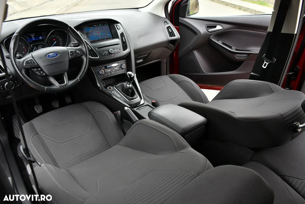 Ford Focus 1.5 TDCi DPF Start-Stopp-System Titanium - 26