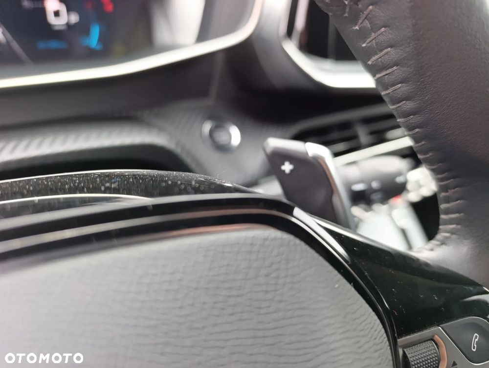 Peugeot 2008 BlueHDi 130 Allure S&S EAT8 - 19