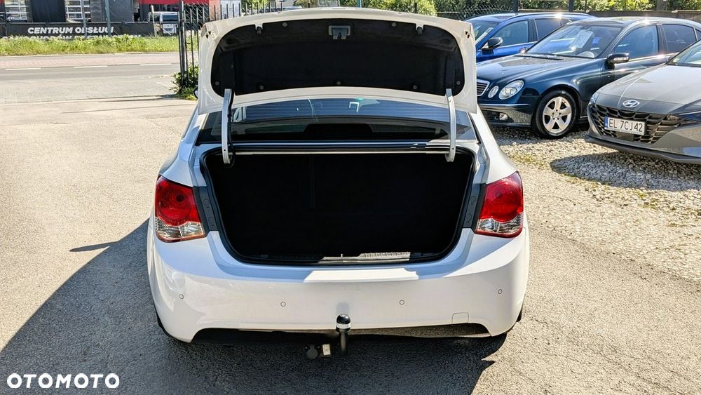 Chevrolet Cruze - 30
