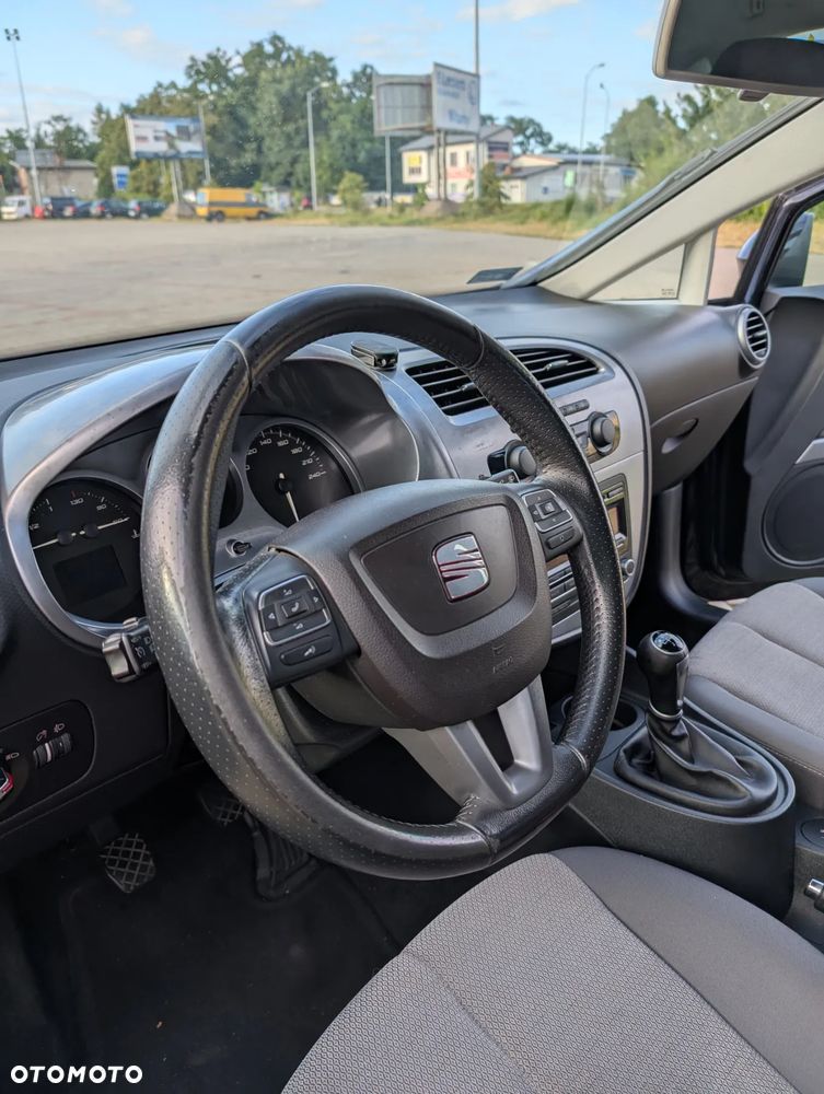 Seat Leon 1.6 TDI Ecomotive Reference - 6