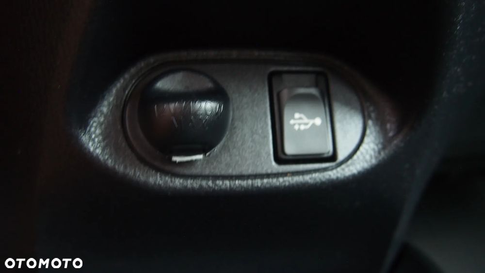 Toyota Yaris 1.0 Active EU6 - 24