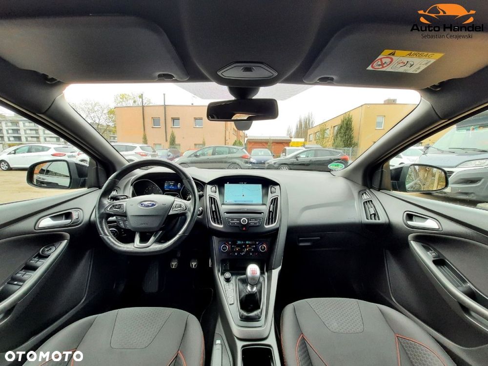 Ford Focus 1.5 EcoBoost STart-Stopp-System ST-LINE - 6