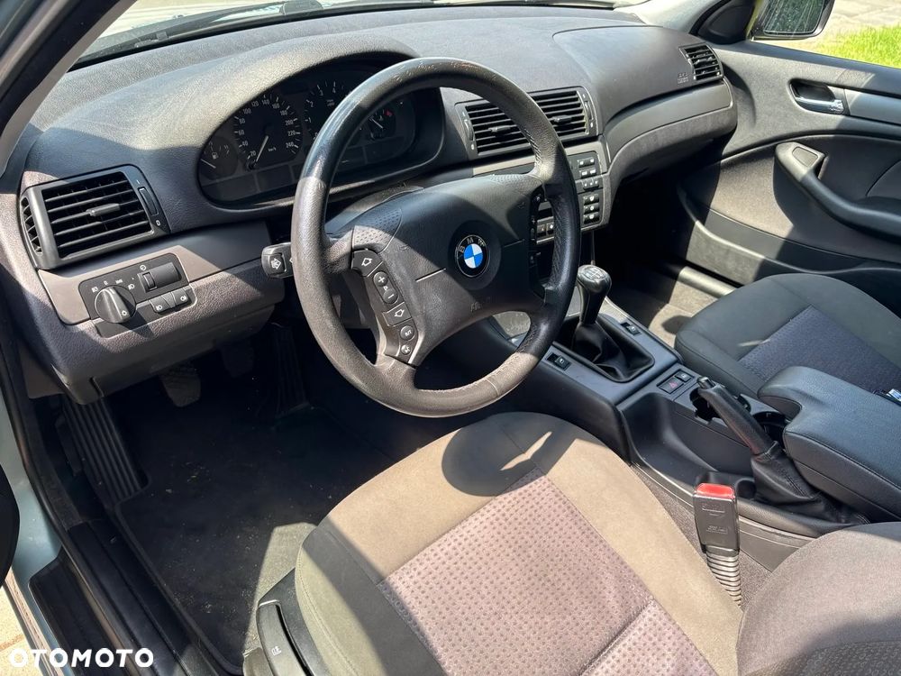 BMW Seria 3 316i - 5