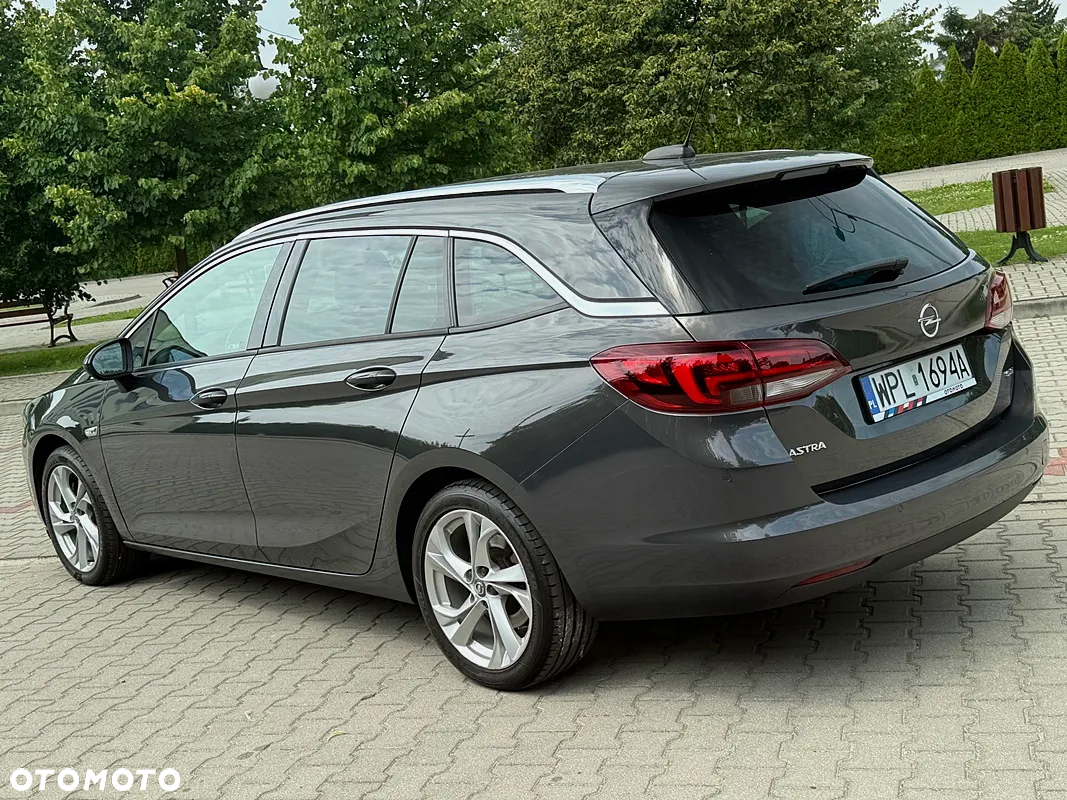 Opel Astra IV 1.6 CDTI Cosmo - 10