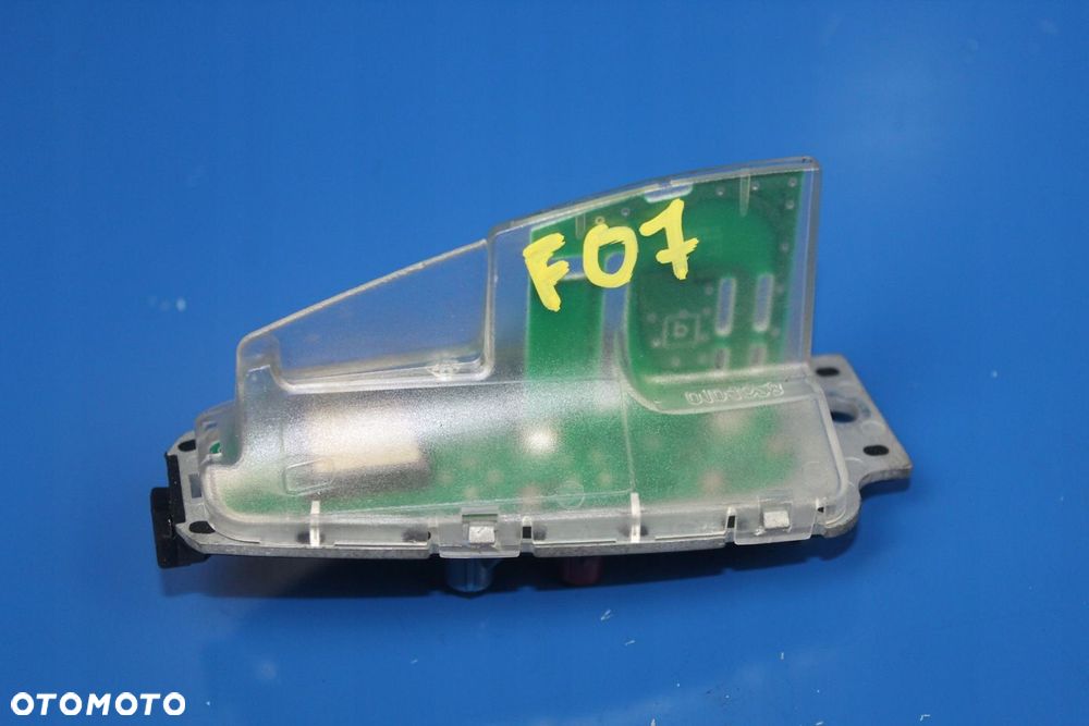 BMW 5 GT F07 F10 F11 ANTENA DACHOWA PŁETWA - 1