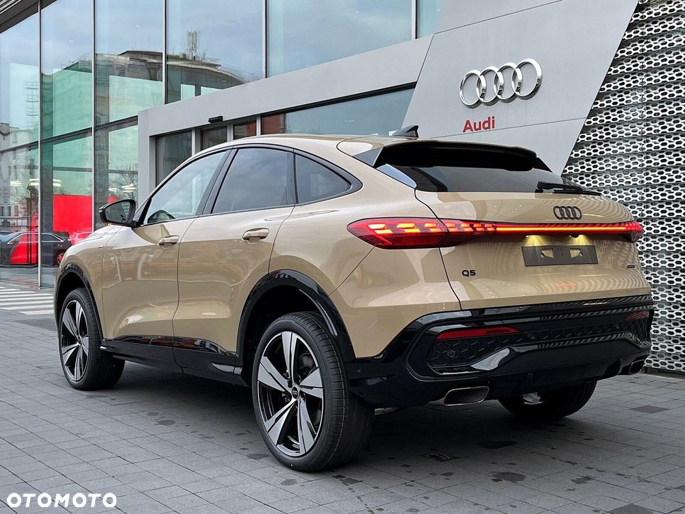 Audi Q5 Sportback - 10