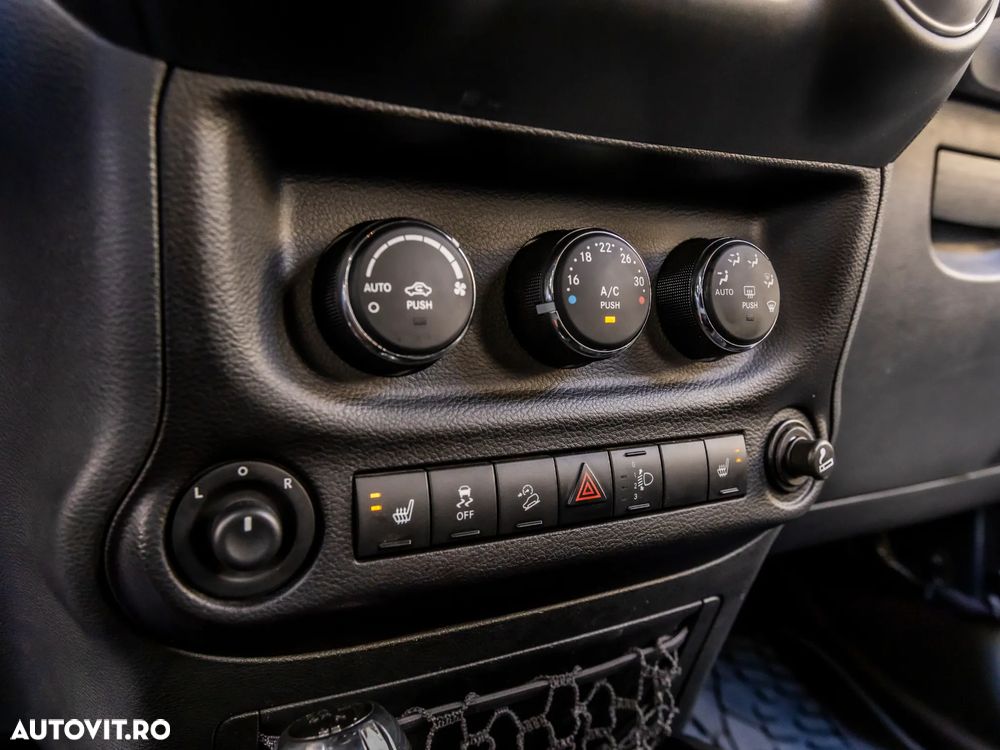 Jeep Wrangler 2.8 CRD AT Rubicon - 20