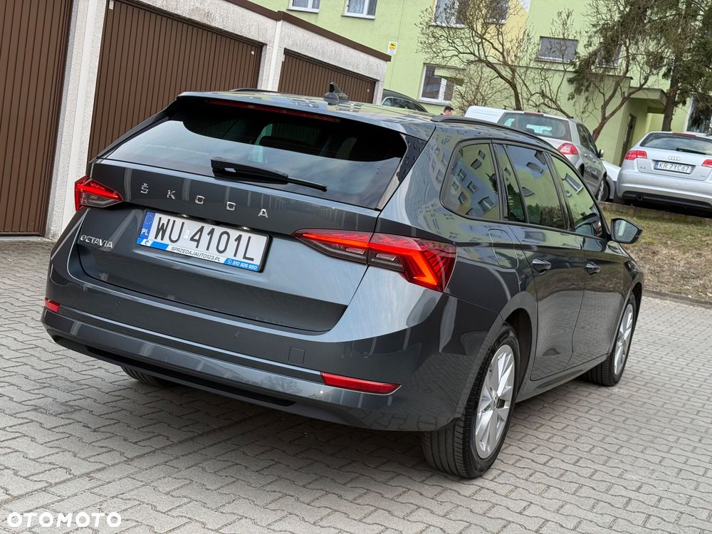 Skoda Octavia 2.0 TDI SCR Ambition DSG - 33