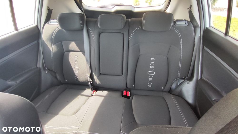 Kia Sportage 2.0 CVVT 2WD Automatik Vision - 19