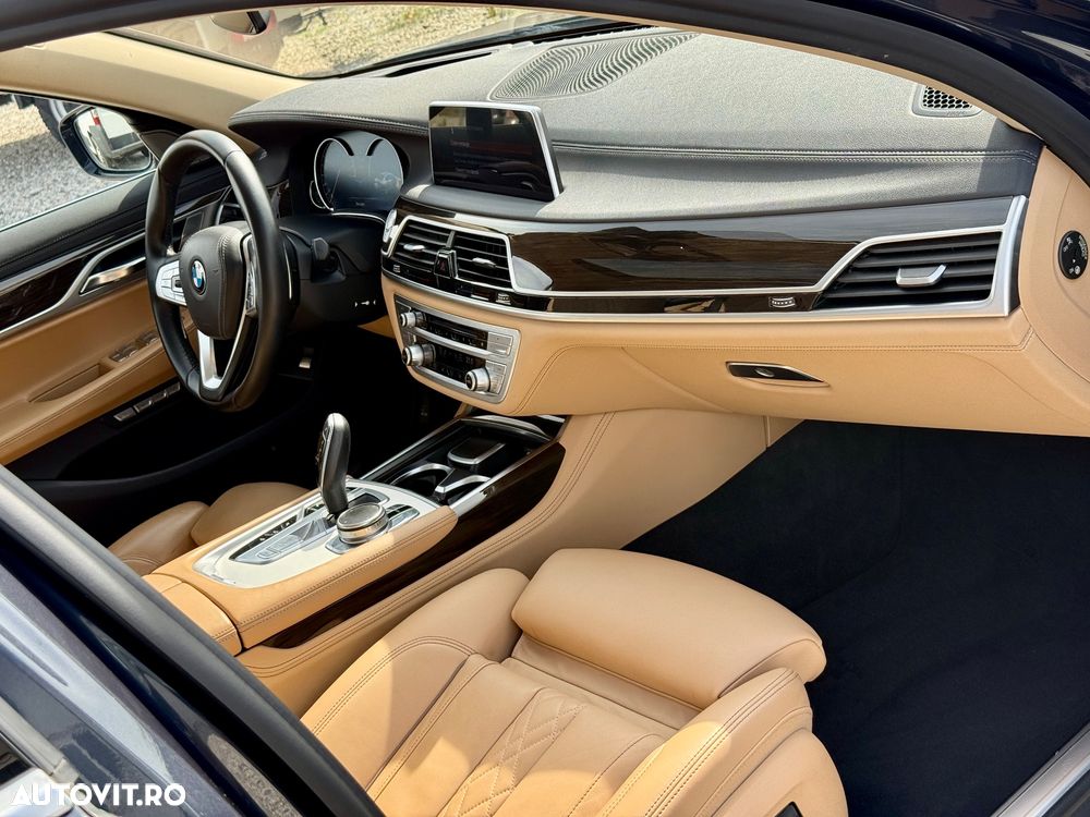 BMW Seria 7 740Ld xDrive - 16